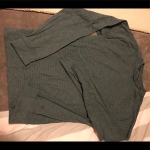 Men’s gently used lulu shirt